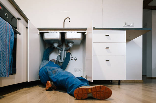 Professional Leak Detection technician working in Lorton, VA